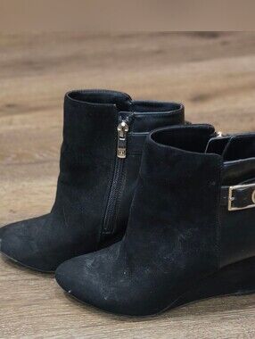 Linea Paolo Black Suede & Faux Leather Buckled Wedge Ankle Boots - Size 7